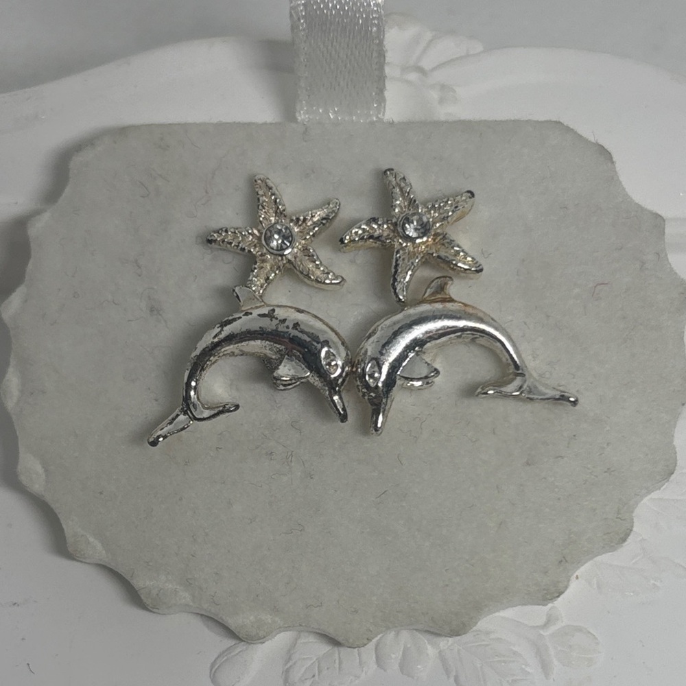 Vintage Avon Dolphin and Sea Star Earring Set Coastal 90’s Estate Timeless